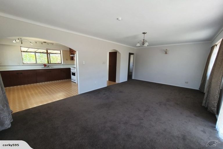 Photo of property in 1/11 Anarahi Place, Mangere Bridge, Auckland, 2022