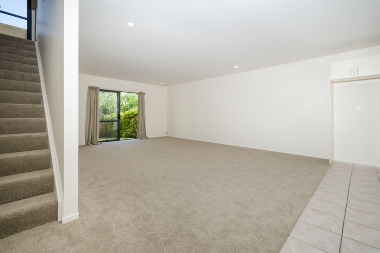 Photo of property in 4 Kora Avenue, Ranui, Auckland, 0612