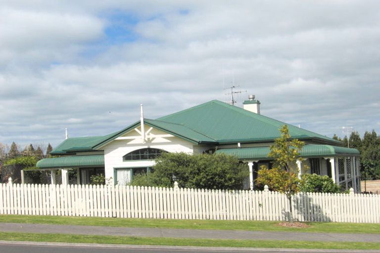 Photo of property in 17 Wakefield Drive, Bethlehem, Tauranga, 3110