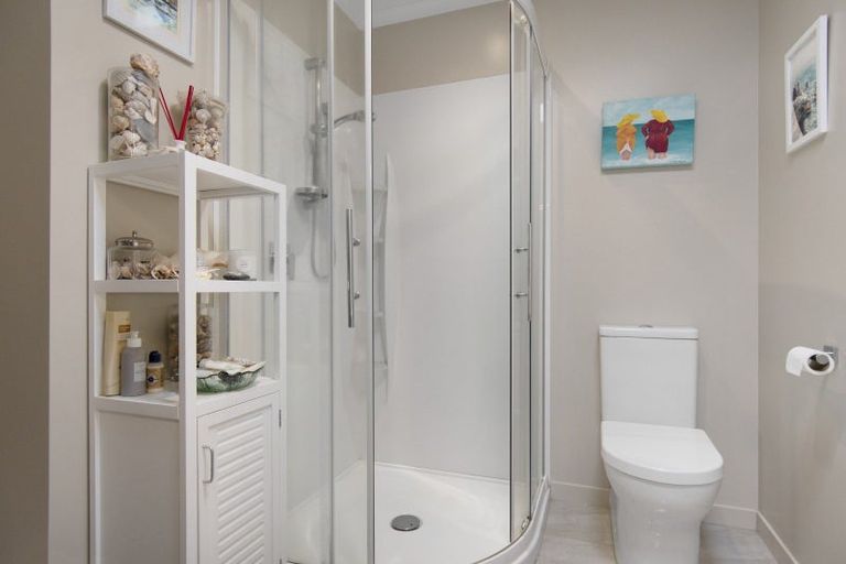 Photo of property in Waterview Estate, 53/4 Greystone Place, Omokoroa, 3114