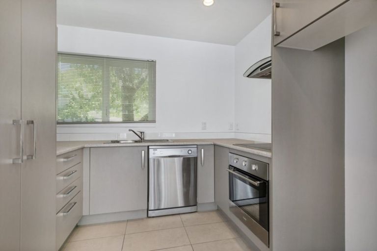 Photo of property in 3/37 Waipa Street, Birkenhead, Auckland, 0626