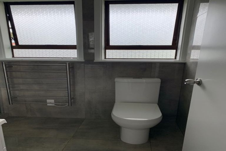 Photo of property in 74a Cambridge Terrace, Waterloo, Lower Hutt, 5011