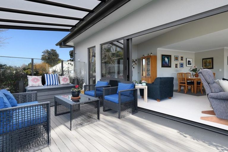 Photo of property in 205 Welcome Bay Road, Welcome Bay, Tauranga, 3112