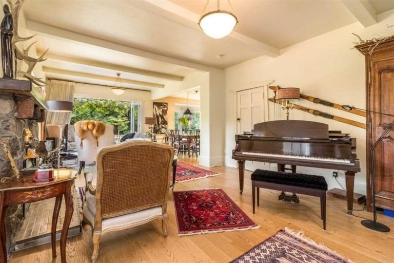 Photo of property in 166 Fendalton Road, Fendalton, Christchurch, 8052