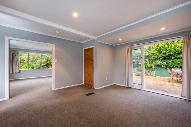 Photo of property in 4 Glen Alton Avenue, Paparangi, Wellington, 6037