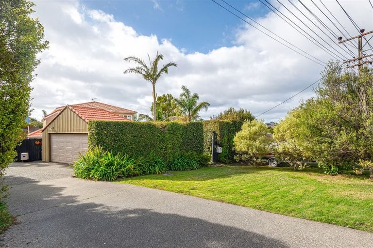 Photo of property in 113 Carlisle Road, Torbay, Auckland, 0632