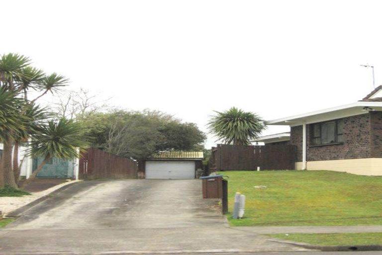 Photo of property in 33 Rushgreen Avenue, Pahurehure, Papakura, 2113
