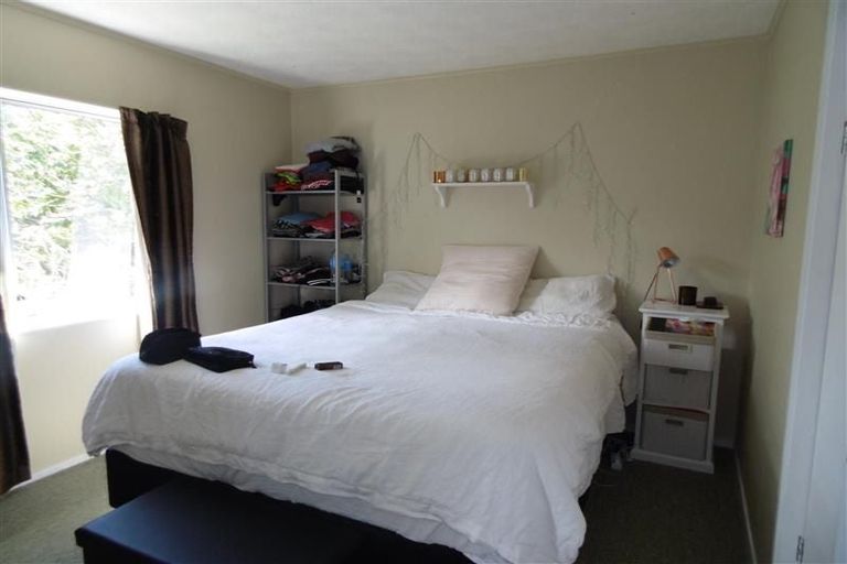 Photo of property in 2/34b Helena Street, Massey, Auckland, 0614