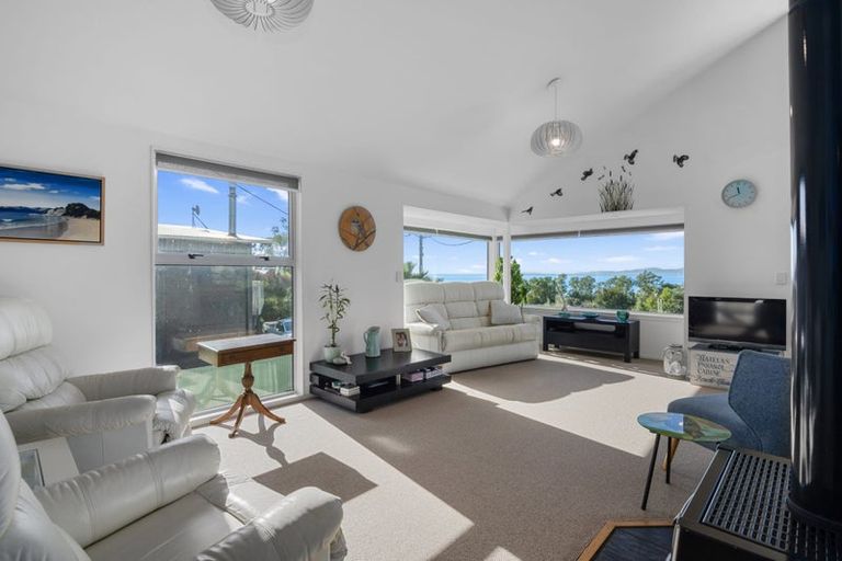 Photo of property in 14 Cliff Road, Tasman, Upper Moutere, 7173