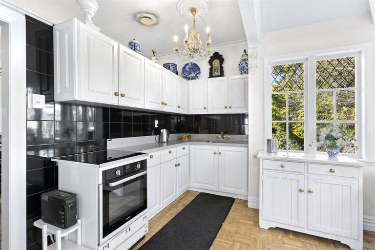 Photo of property in 143 Russell Street, Westport, 7825