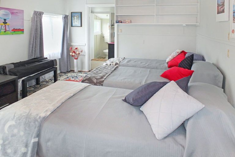 Photo of property in 46 Seabury Avenue, Foxton Beach, Foxton, 4815