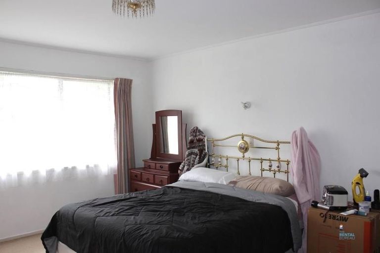 Photo of property in 5 Matuhi Rise, Henderson, Auckland, 0612