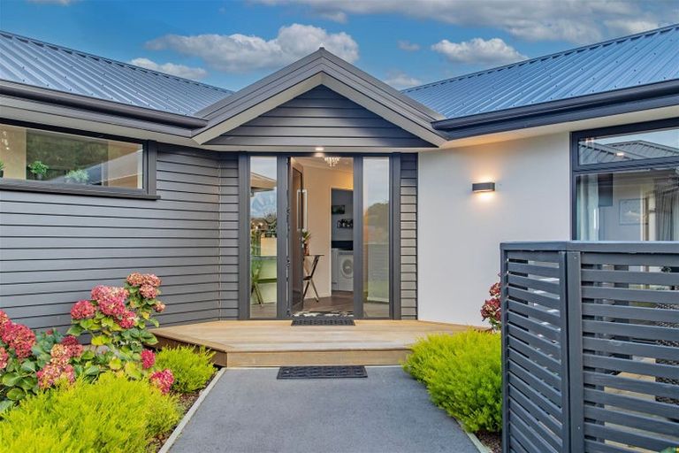Photo of property in 8 Te Haunui Lane, Pegasus, 7612