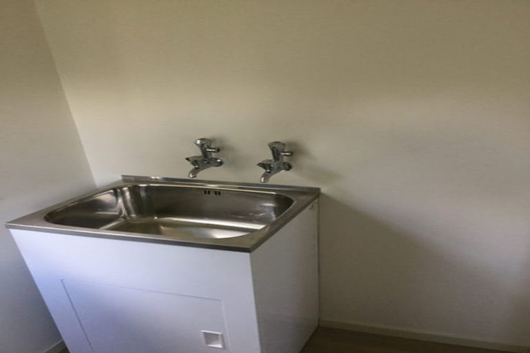 Photo of property in 72 Oxford Street, Tawa, Wellington, 5028