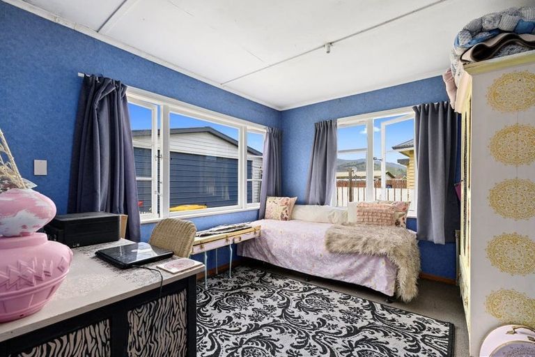 Photo of property in 114 Moohan Street, Wainuiomata, Lower Hutt, 5014