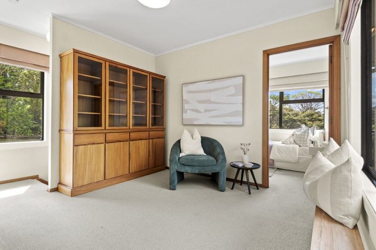 Photo of property in 8 Kauri Road, Birkenhead, Auckland, 0626