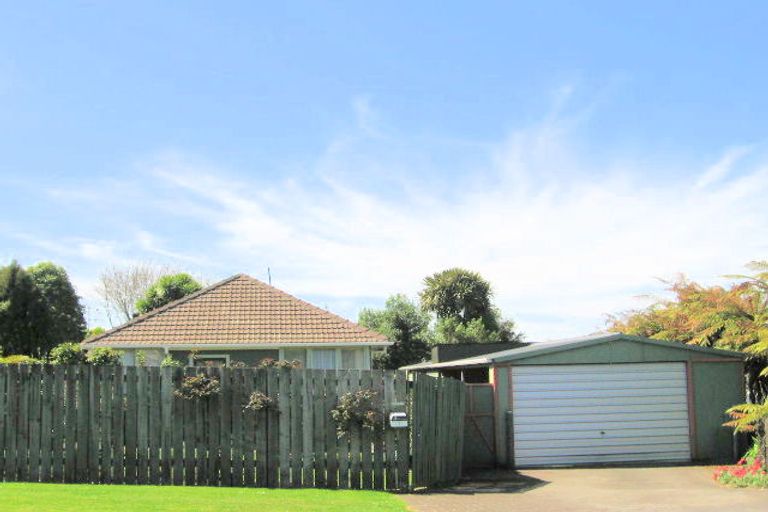 Photo of property in 19 Island View Road, Western Heights, Rotorua, 3015