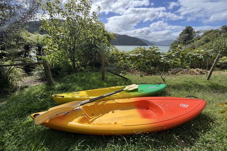 Photo of property in 685 Queen Charlotte Drive, Havelock, Picton, 7281