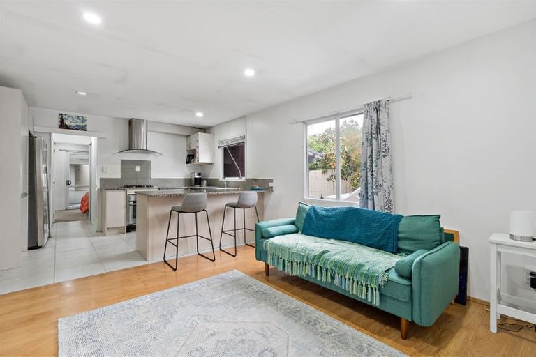 Photo of property in 13a Pershore Place, Mangere, Auckland, 2022