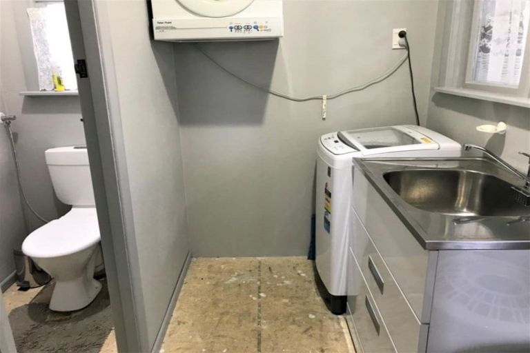 Photo of property in 22 High Street, Balclutha, 9230