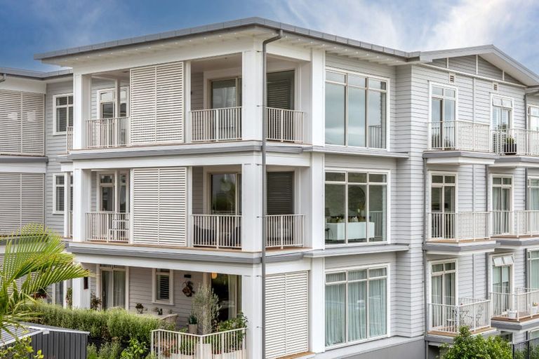 Photo of property in 125 Hibiscus Drive, Orewa, 0931