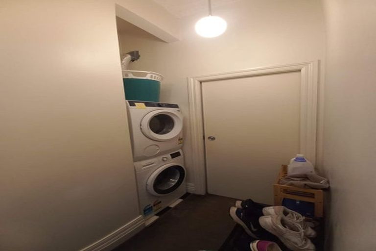 Photo of property in 270 The Terrace, Te Aro, Wellington, 6011