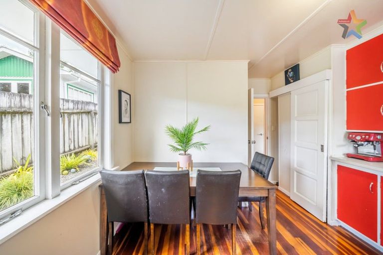 Photo of property in 32a Kopara Grove, Stokes Valley, Lower Hutt, 5019