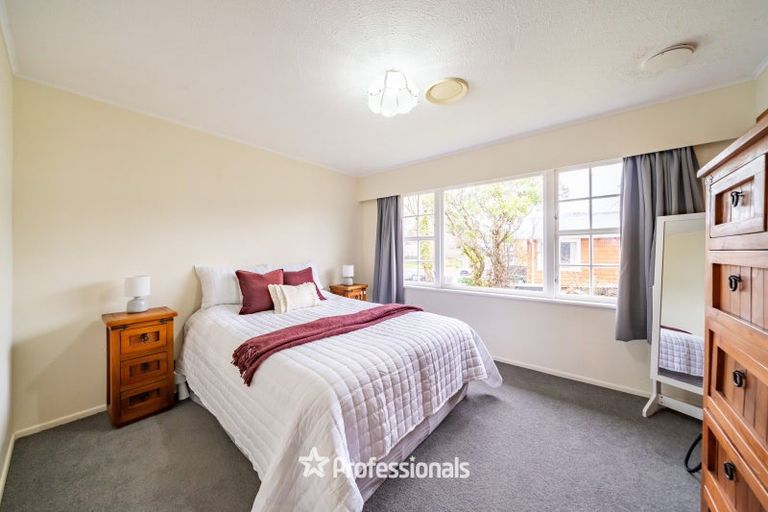 Photo of property in 73 Norana Road, Timberlea, Upper Hutt, 5018