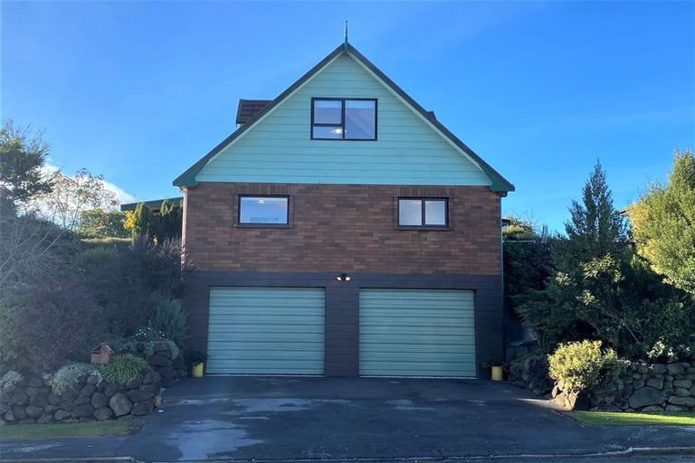 Photo of property in 15 Leven Street, South Hill, Oamaru, 9400