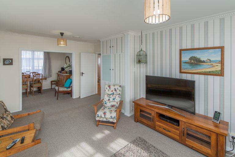 Photo of property in 15 Cygnet Street, North New Brighton, Christchurch, 8083