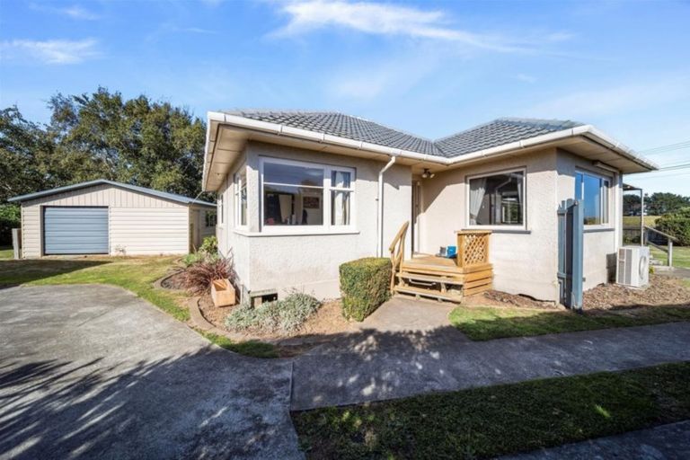 Photo of property in 50 Ketemarae Road, Normanby, Hawera, 4614
