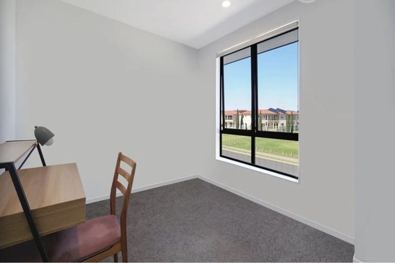 Photo of property in 53 Te Aparangi Road, Papakura, 2110