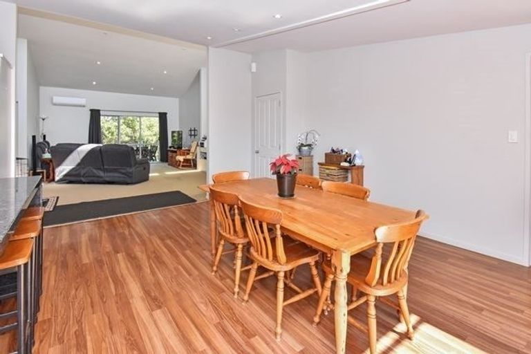 Photo of property in 525 Creightons Road, Ardmore, Papakura, 2582
