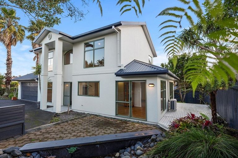 Photo of property in 6 Chadlington Avenue, Henderson, Auckland, 0612