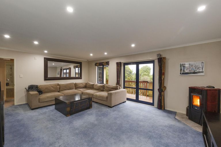 Photo of property in 6 Worsfold Lane, Terrace End, Palmerston North, 4410