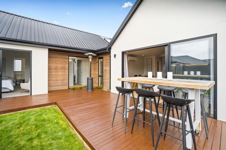 Photo of property in 6 David Buist Crescent, Halswell, Christchurch, 8025