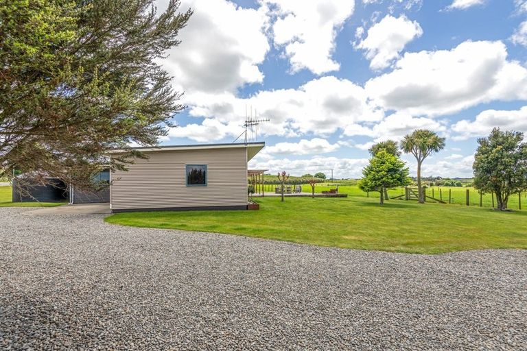 Photo of property in 47 Viles Road, Bulls, 4894