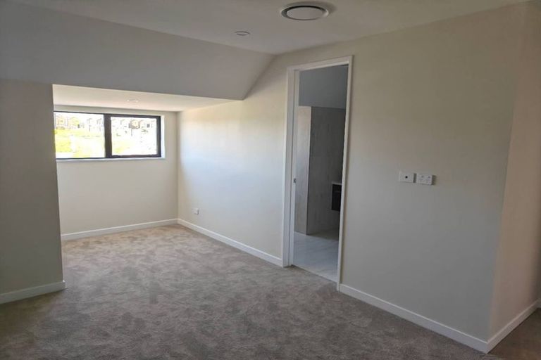 Photo of property in 14 Coopworth Street, Karaka, 2580