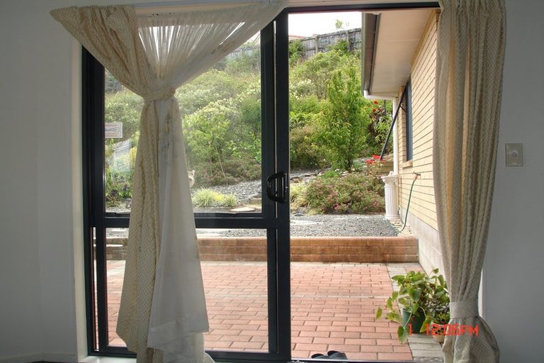 Photo of property in 10 Sunvista Avenue, Oteha, Auckland, 0632