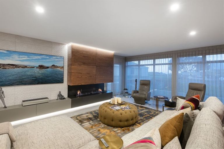 Photo of property in 8b Oceanbeach Road, Mount Maunganui, 3116