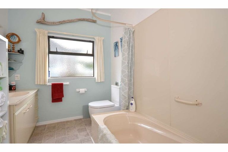 Photo of property in 176 Pungaere Road, Waipapa, Kerikeri, 0295