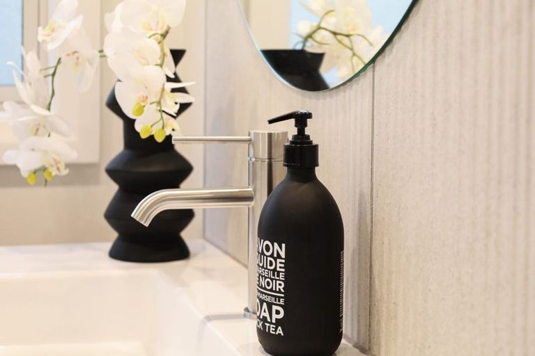 Photo of property in 3 Mangatainoka Lane, Awapuni, Palmerston North, 4412