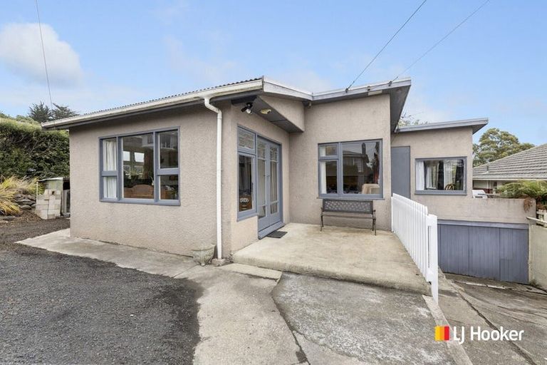 Photo of property in 11 Owen Street, Green Island, Dunedin, 9018