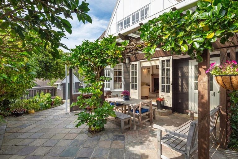 Photo of property in 2/6 Elderwood Lane, Belmont, Auckland, 0622