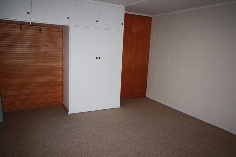 Photo of property in 24 Surrey Crescent, Hokowhitu, Palmerston North, 4410