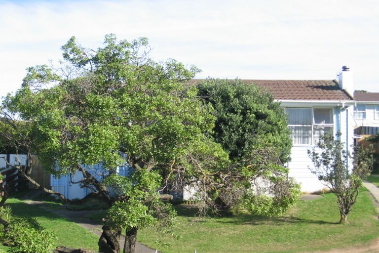 Photo of property in 122 Te Pene Avenue, Titahi Bay, Porirua, 5022