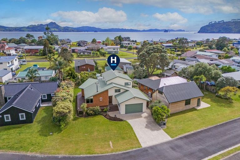 Photo of property in 7 Martin Place, Cooks Beach, Whitianga, 3591