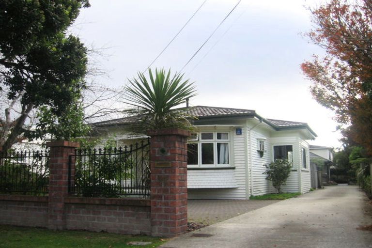 Photo of property in 11 Trafalgar Street, Waiwhetu, Lower Hutt, 5010