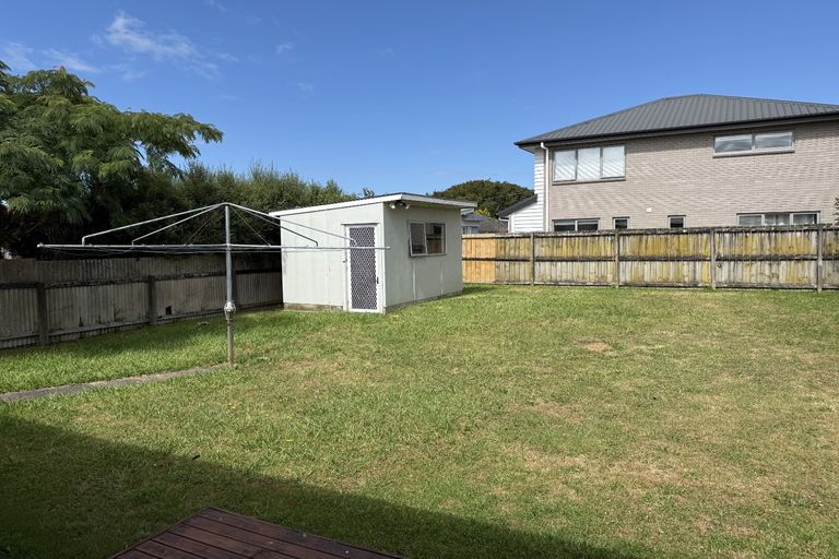 Photo of property in 2/25 Scott Road, Papakura, 2110