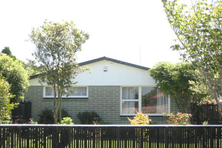 Photo of property in 45 Farquhars Road, Redwood, Christchurch, 8051